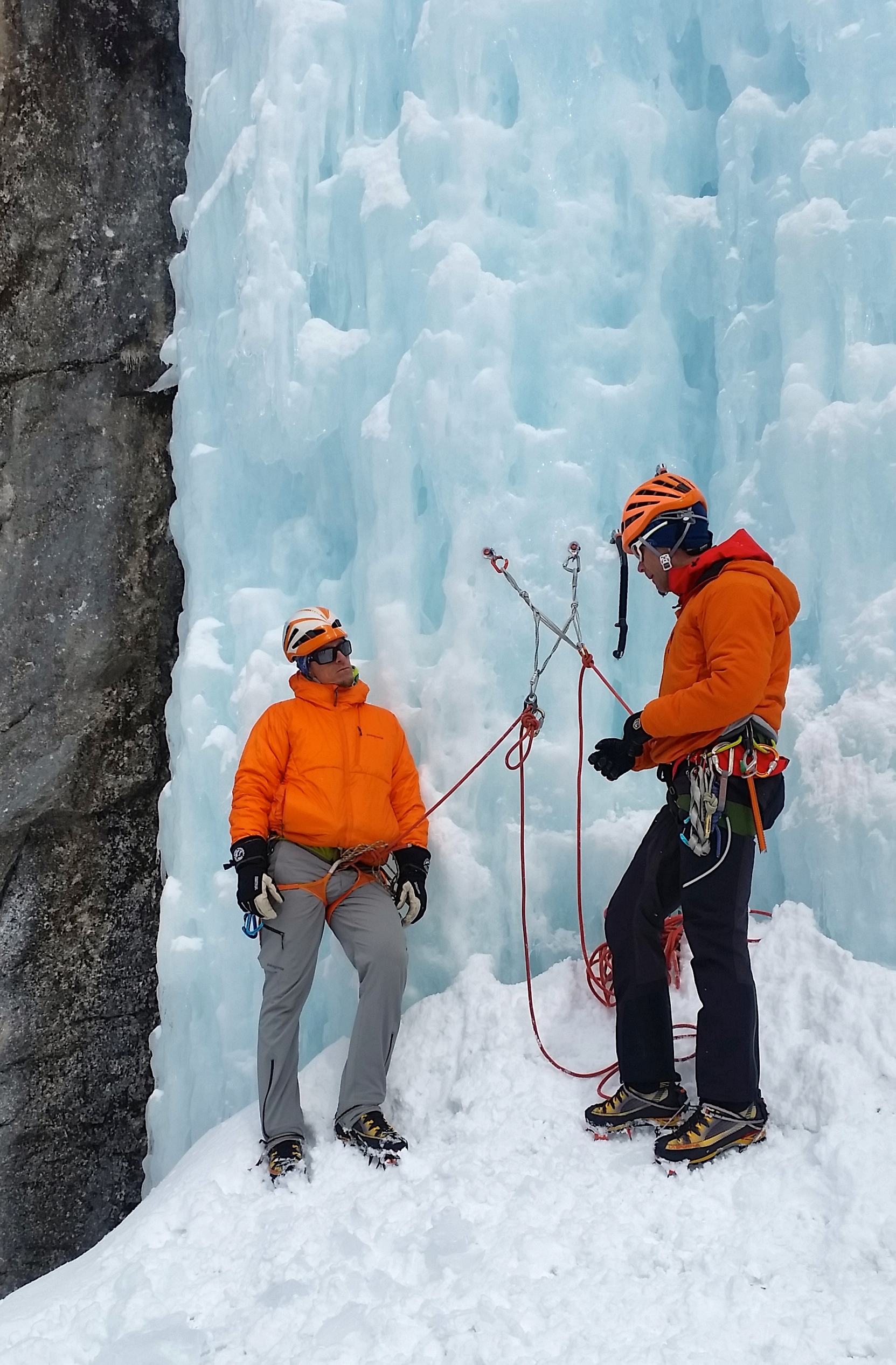 Dale Remsberg and Mike stuart demonstrate Multi Pitch stance management while ice guiding